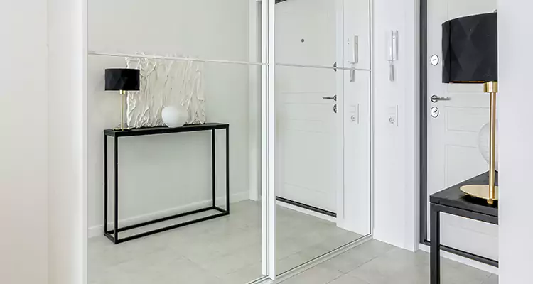 Mirrored Bifold Closet Doors Repair in Lake Worth, FL