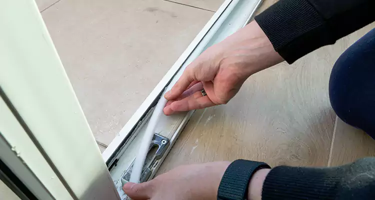 Garage Door Off Track Repair in Lake Worth, FL