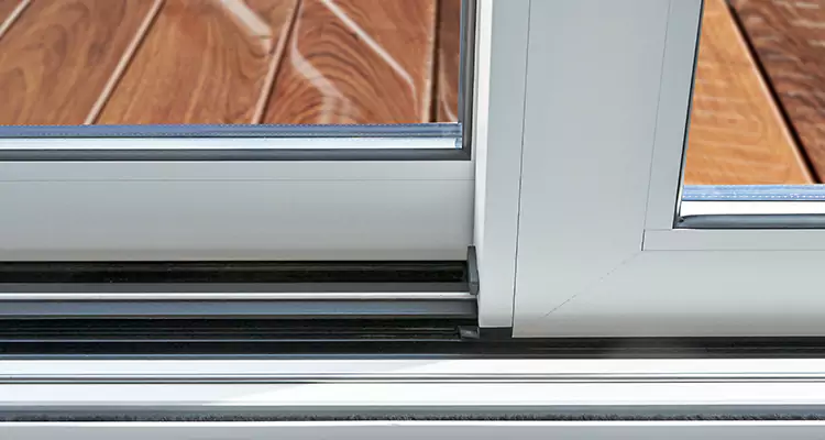 Patio Doors Leaking Water Issue Repair Services in Lake Worth, FL