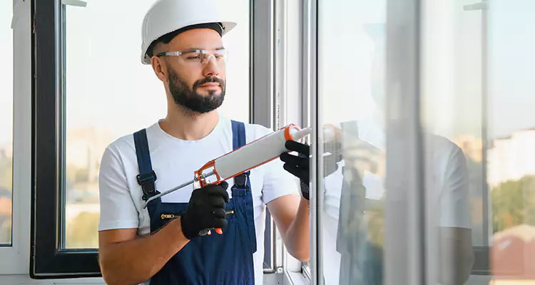 Retractable Screens Repair for Patio in Lake Worth, FL
