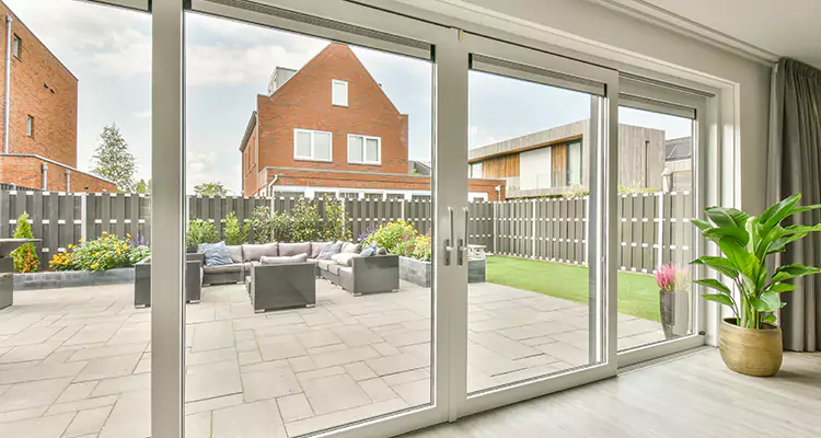 Best Sliding Screen Door Replacement Company in Lake Worth, FL