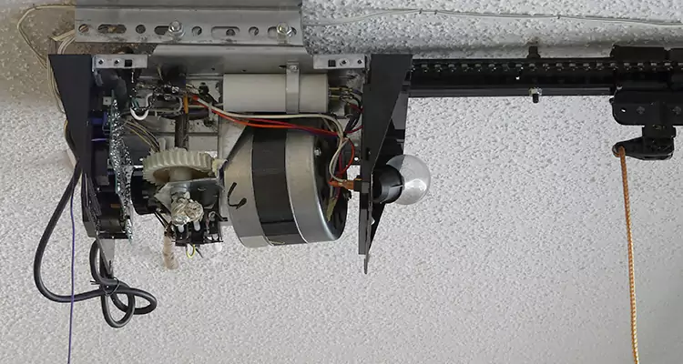 Garage Door Motor Replacement in Lake Worth, FL