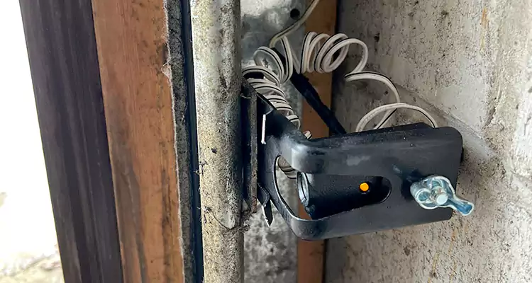 Fix Broken Garage Door Sensor in Lake Worth, FL