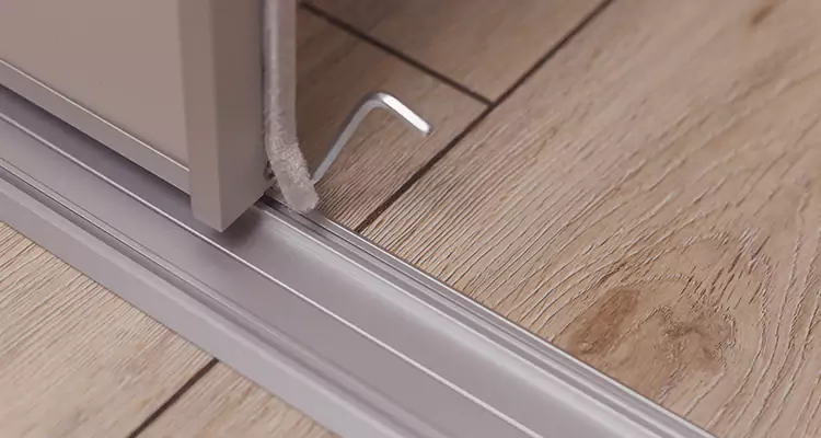 Squeaky Sliding Door Repair in Lake Worth, FL