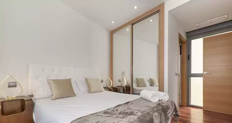 Sliding Wardrobe Door Mirror Replacement in Lake Worth, FL